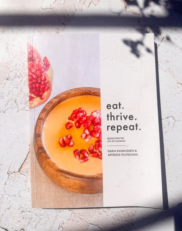 eat.thrive.repeat.Cover of bliss and stars cookbook